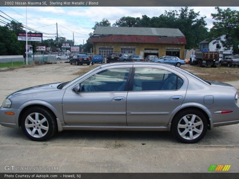 Sterling Mist Metallic / Blond 2002 Nissan Maxima SE
