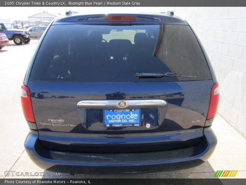 Midnight Blue Pearl / Medium Slate Gray 2005 Chrysler Town & Country LX