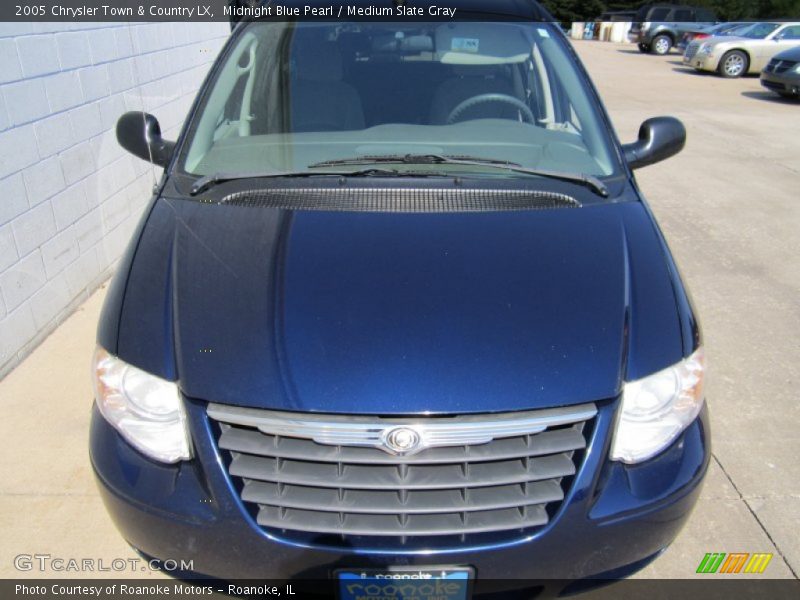 Midnight Blue Pearl / Medium Slate Gray 2005 Chrysler Town & Country LX
