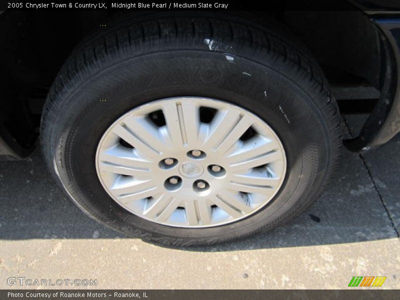 Midnight Blue Pearl / Medium Slate Gray 2005 Chrysler Town & Country LX