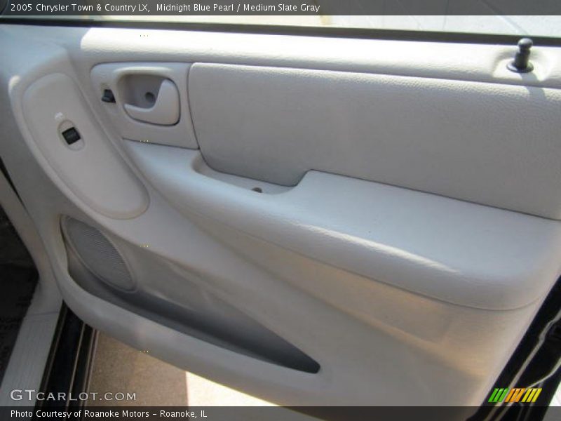Midnight Blue Pearl / Medium Slate Gray 2005 Chrysler Town & Country LX