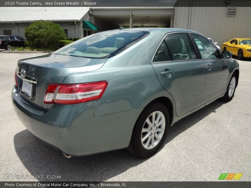 Aloe Green Metallic / Bisque 2010 Toyota Camry