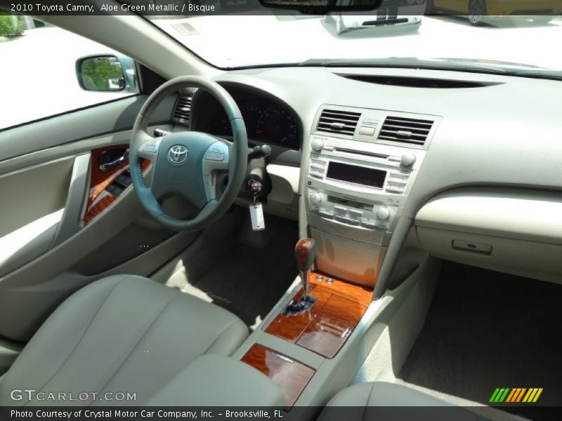 Aloe Green Metallic / Bisque 2010 Toyota Camry