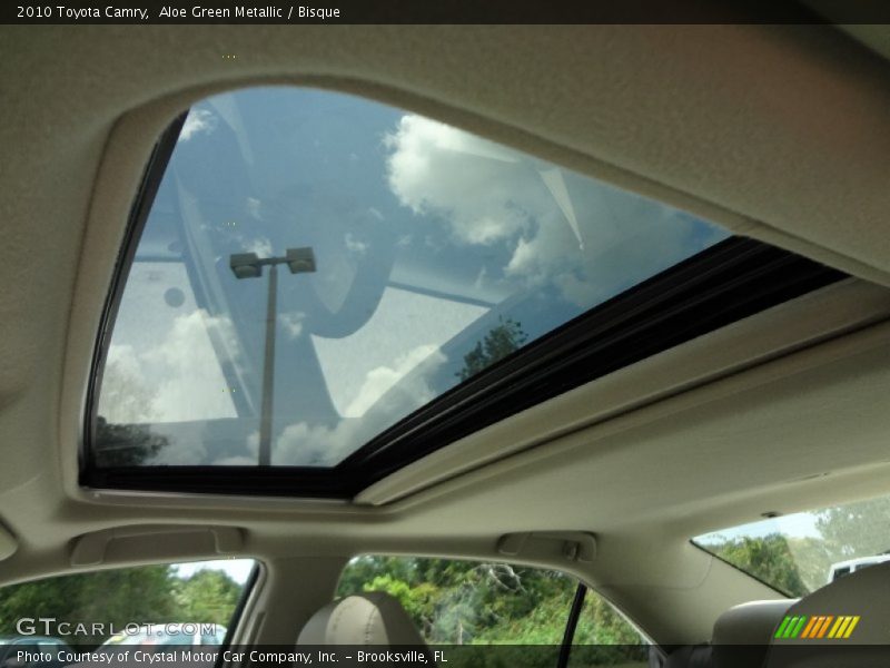 Aloe Green Metallic / Bisque 2010 Toyota Camry
