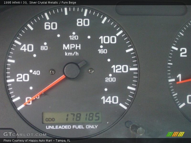 Silver Crystal Metallic / Pure Beige 1998 Infiniti I 30