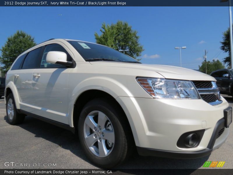Ivory White Tri-Coat / Black/Light Frost Beige 2012 Dodge Journey SXT