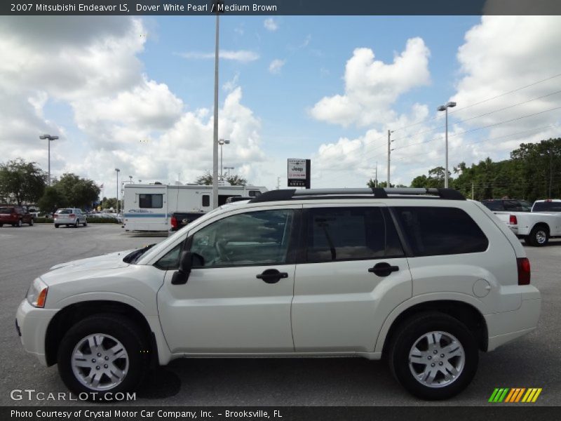 Dover White Pearl / Medium Brown 2007 Mitsubishi Endeavor LS