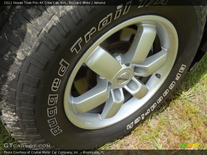 Blizzard White / Almond 2011 Nissan Titan Pro-4X Crew Cab 4x4