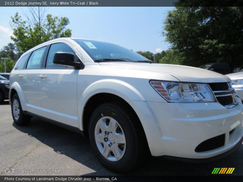 Ivory White Tri-Coat / Black 2012 Dodge Journey SE