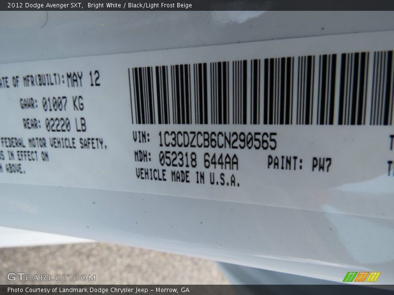 Bright White / Black/Light Frost Beige 2012 Dodge Avenger SXT
