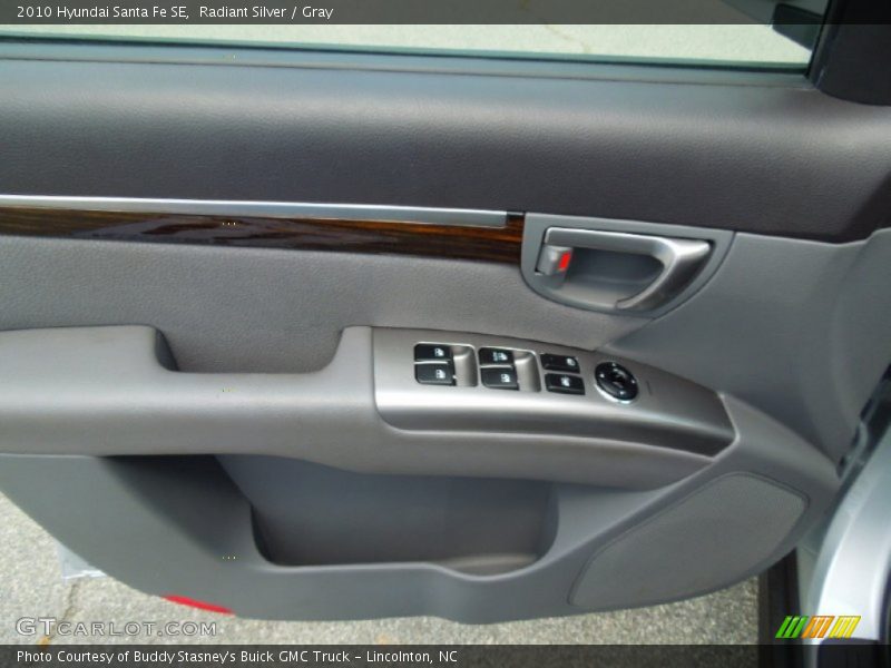 Radiant Silver / Gray 2010 Hyundai Santa Fe SE