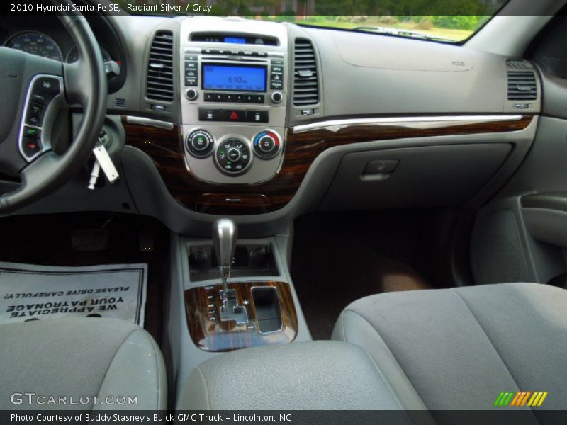 Radiant Silver / Gray 2010 Hyundai Santa Fe SE