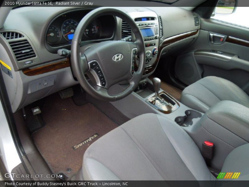 Radiant Silver / Gray 2010 Hyundai Santa Fe SE