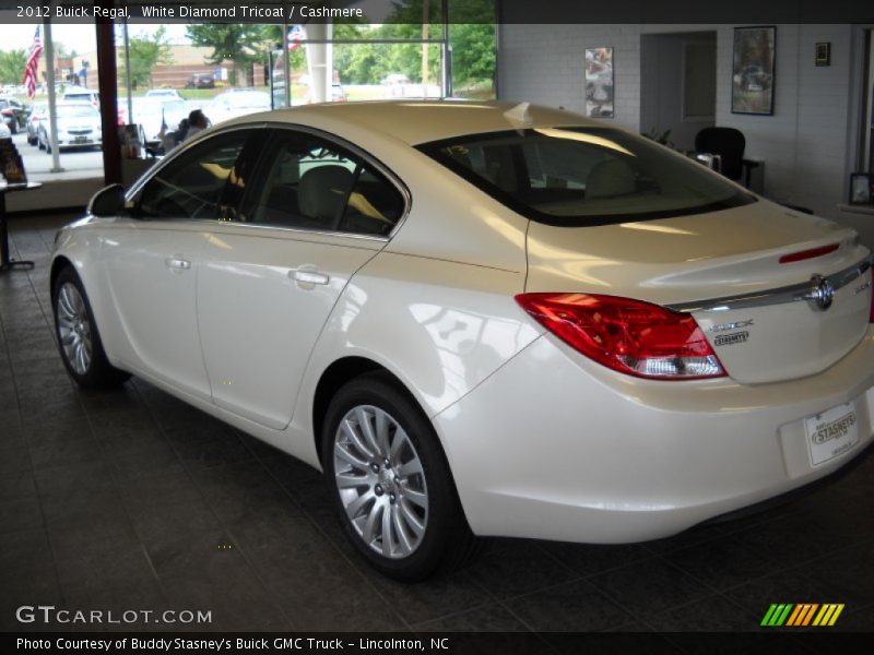 White Diamond Tricoat / Cashmere 2012 Buick Regal