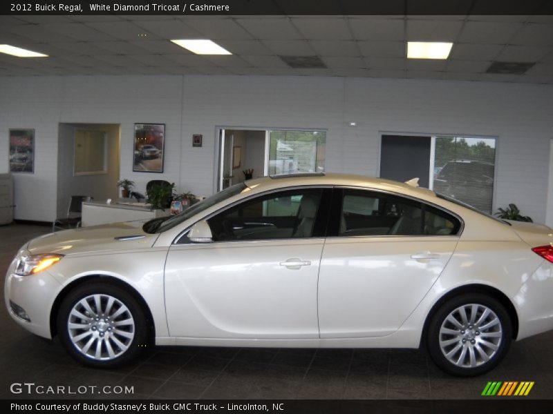 White Diamond Tricoat / Cashmere 2012 Buick Regal