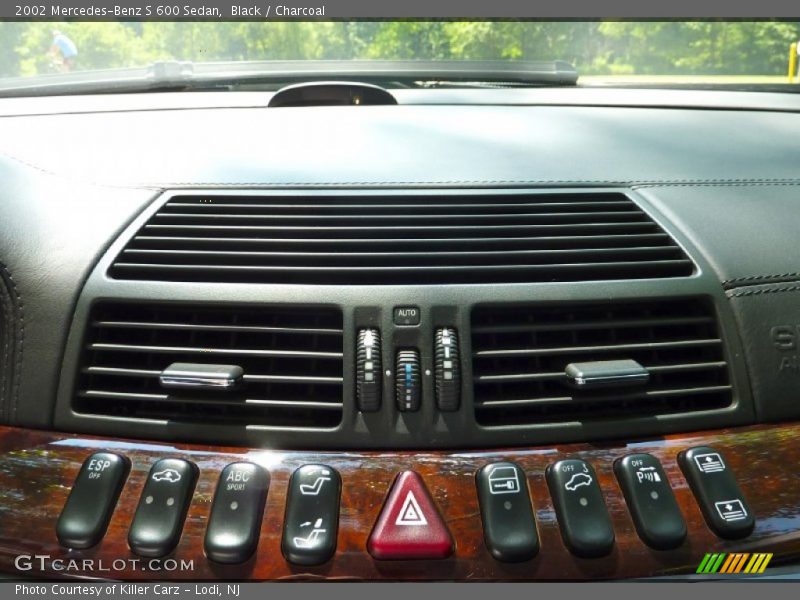 Controls of 2002 S 600 Sedan