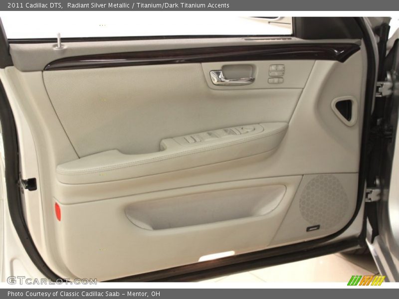 Radiant Silver Metallic / Titanium/Dark Titanium Accents 2011 Cadillac DTS