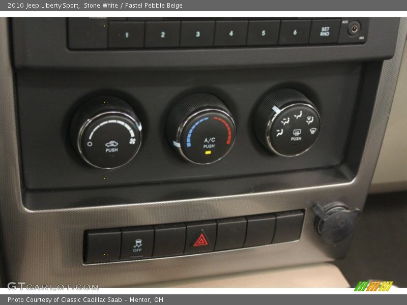 Stone White / Pastel Pebble Beige 2010 Jeep Liberty Sport
