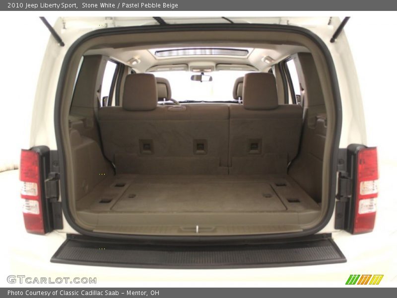 Stone White / Pastel Pebble Beige 2010 Jeep Liberty Sport