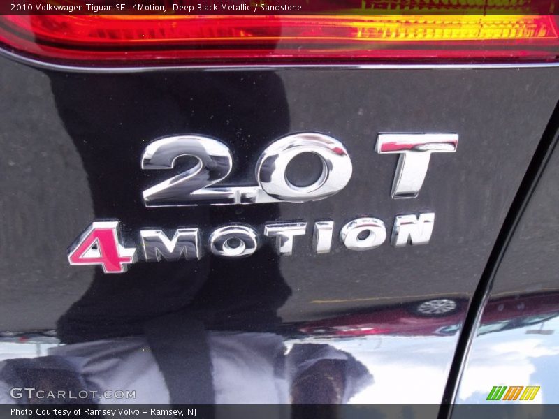 Deep Black Metallic / Sandstone 2010 Volkswagen Tiguan SEL 4Motion