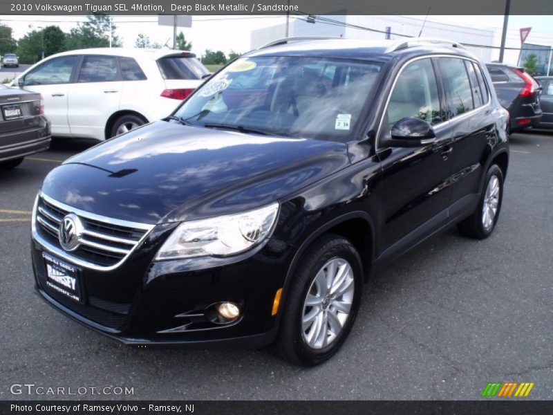 Deep Black Metallic / Sandstone 2010 Volkswagen Tiguan SEL 4Motion