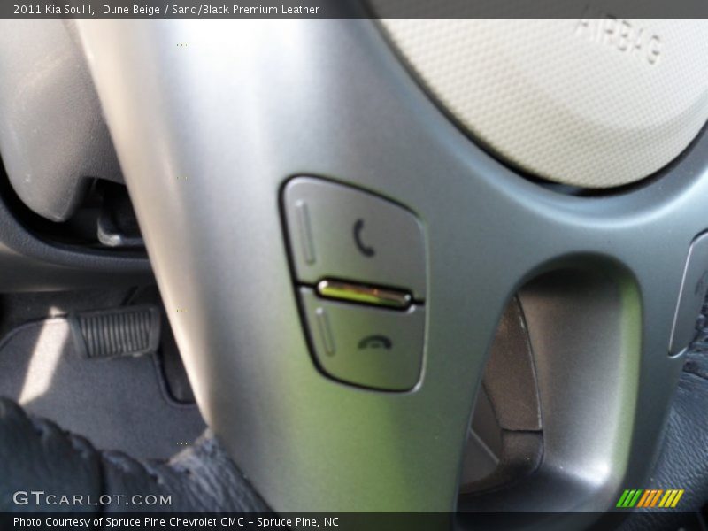 Dune Beige / Sand/Black Premium Leather 2011 Kia Soul !