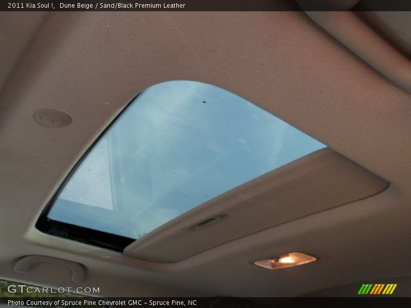 Sunroof of 2011 Soul !