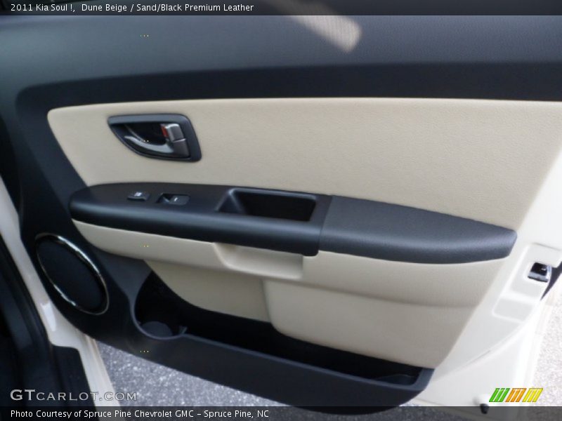 Dune Beige / Sand/Black Premium Leather 2011 Kia Soul !