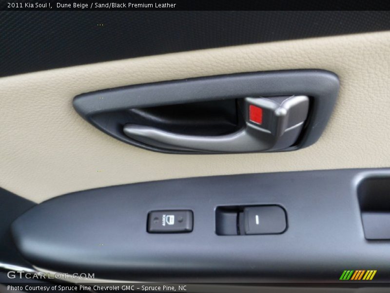 Dune Beige / Sand/Black Premium Leather 2011 Kia Soul !