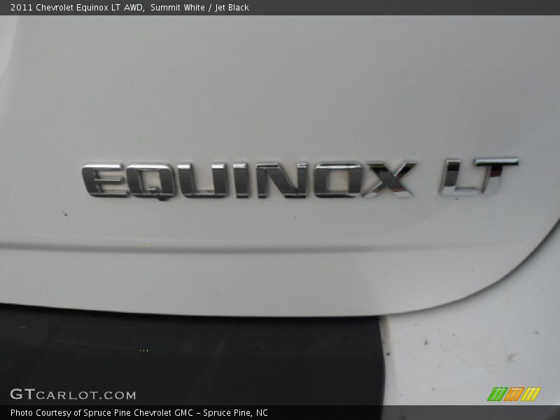 Summit White / Jet Black 2011 Chevrolet Equinox LT AWD