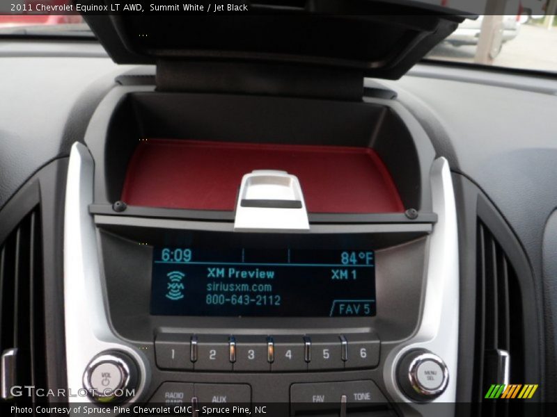Summit White / Jet Black 2011 Chevrolet Equinox LT AWD