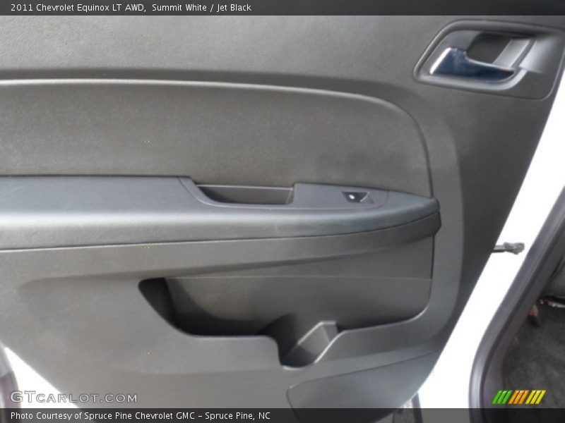 Summit White / Jet Black 2011 Chevrolet Equinox LT AWD