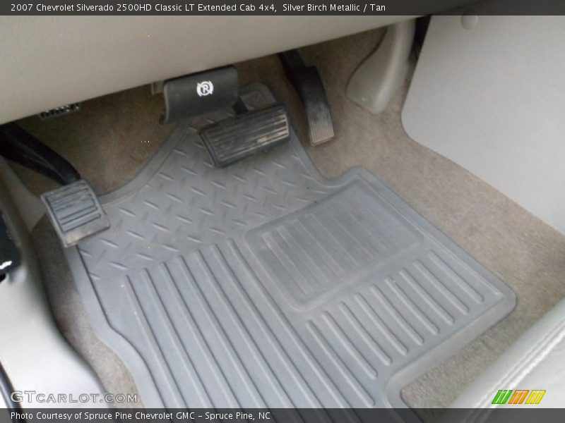 Silver Birch Metallic / Tan 2007 Chevrolet Silverado 2500HD Classic LT Extended Cab 4x4