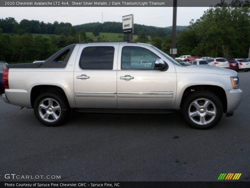 Sheer Silver Metallic / Dark Titanium/Light Titanium 2010 Chevrolet Avalanche LTZ 4x4