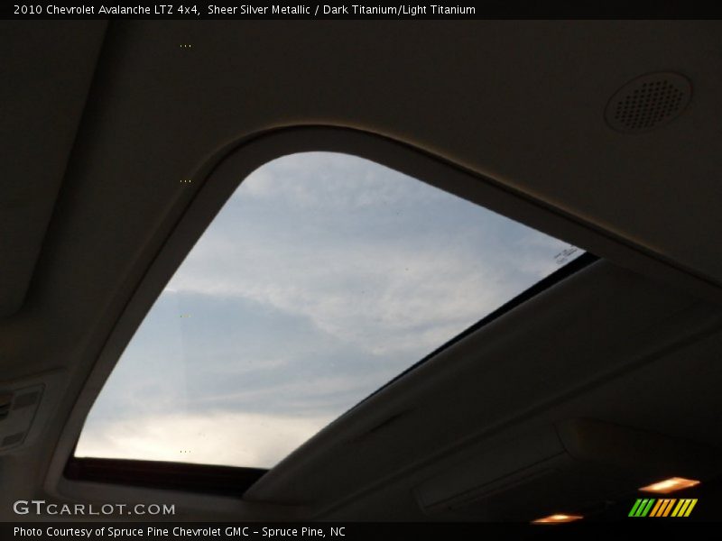 Sheer Silver Metallic / Dark Titanium/Light Titanium 2010 Chevrolet Avalanche LTZ 4x4
