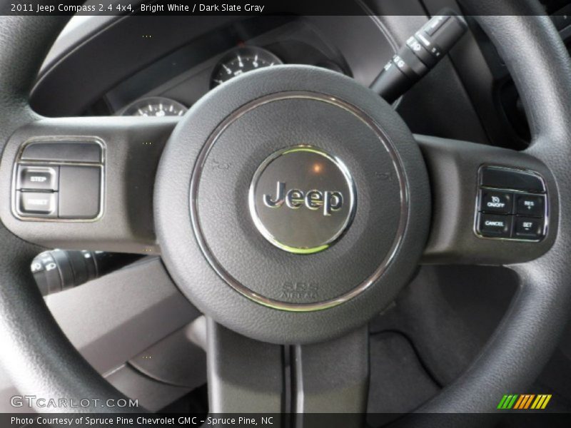 Bright White / Dark Slate Gray 2011 Jeep Compass 2.4 4x4