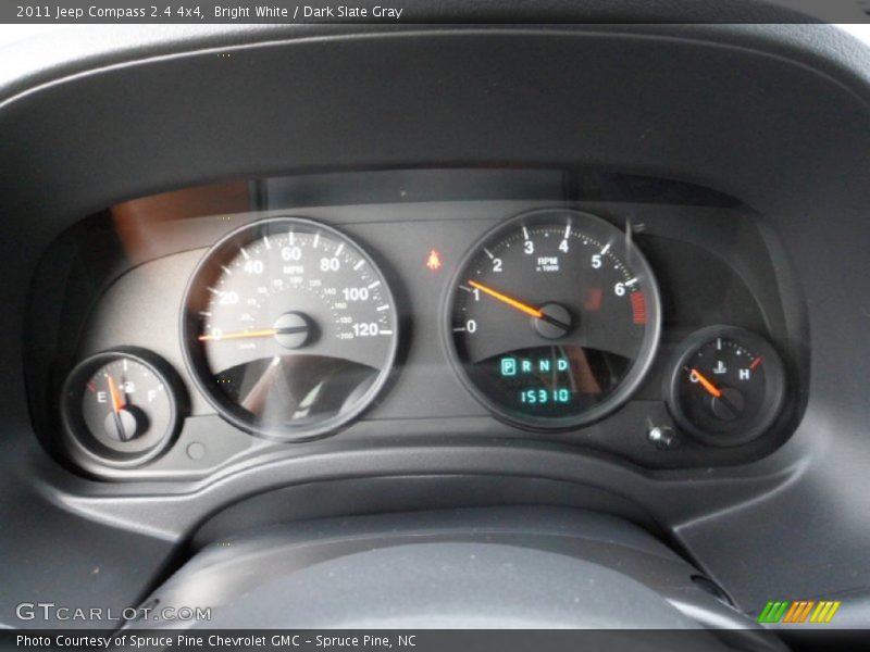 Bright White / Dark Slate Gray 2011 Jeep Compass 2.4 4x4