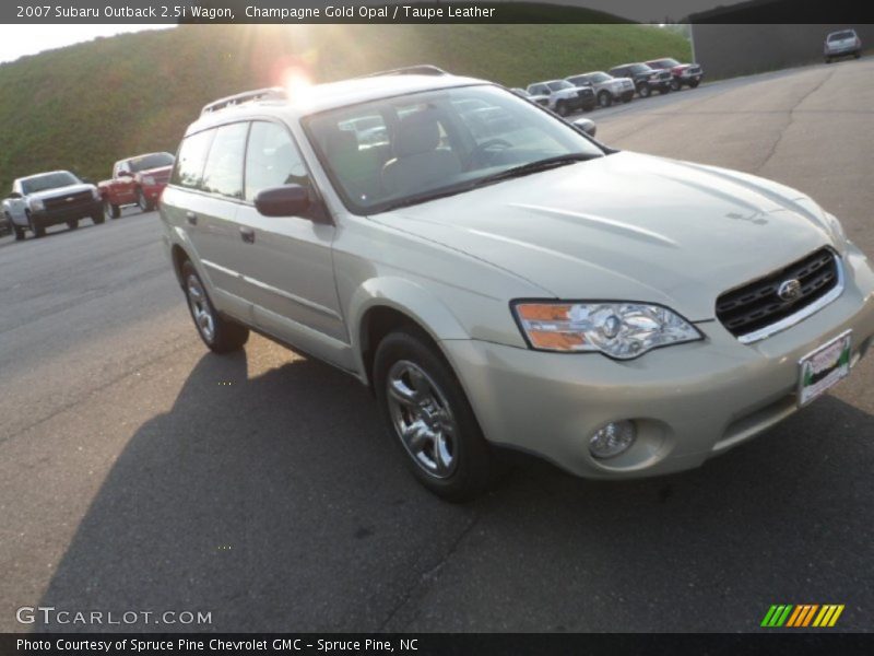 Champagne Gold Opal / Taupe Leather 2007 Subaru Outback 2.5i Wagon