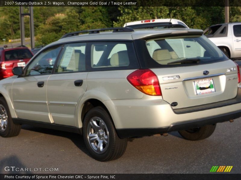 Champagne Gold Opal / Taupe Leather 2007 Subaru Outback 2.5i Wagon