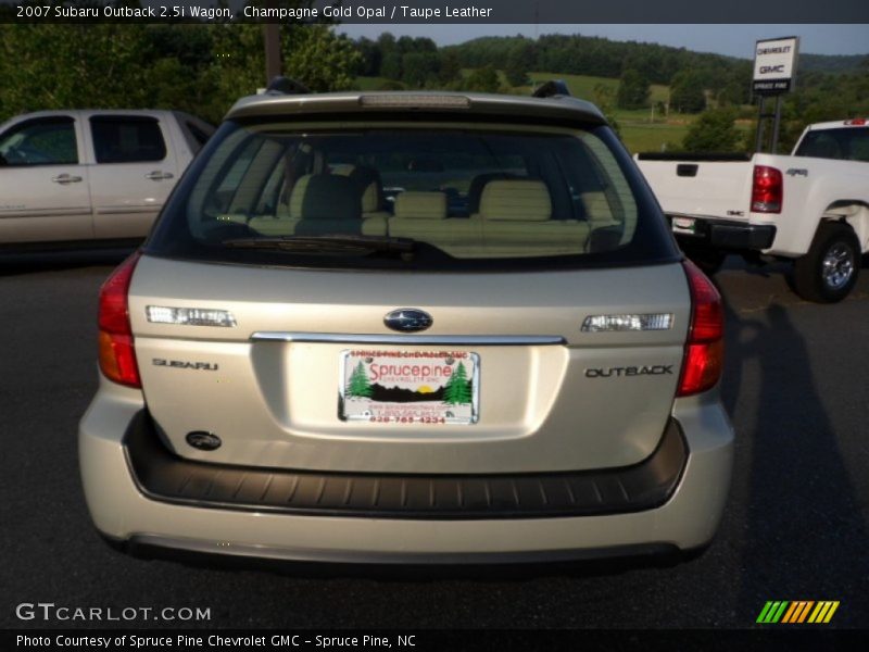 Champagne Gold Opal / Taupe Leather 2007 Subaru Outback 2.5i Wagon