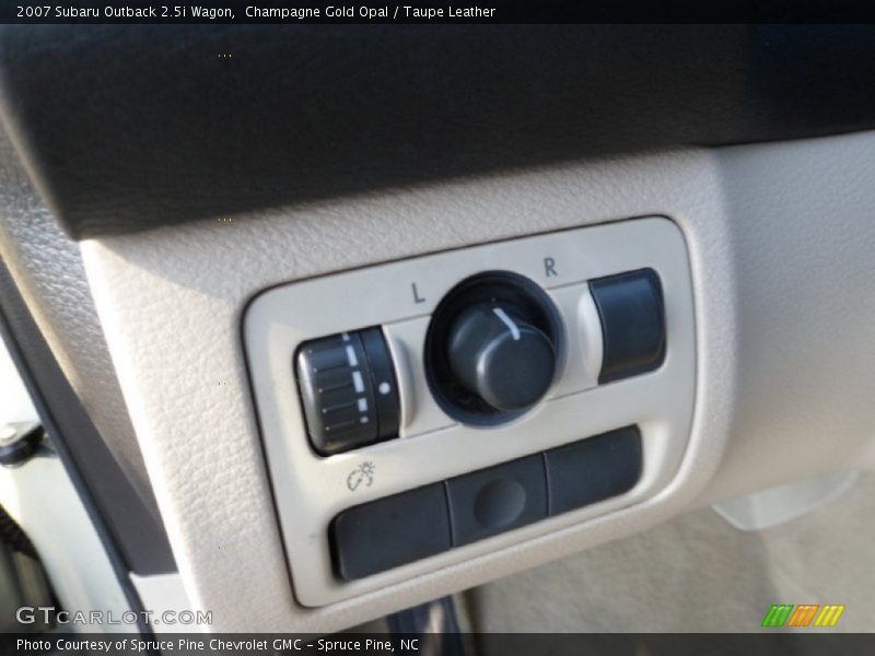 Champagne Gold Opal / Taupe Leather 2007 Subaru Outback 2.5i Wagon