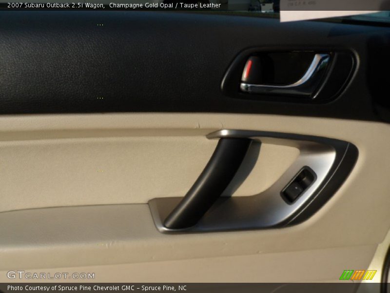 Champagne Gold Opal / Taupe Leather 2007 Subaru Outback 2.5i Wagon
