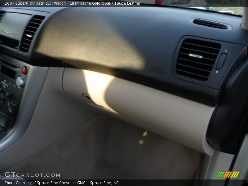 Champagne Gold Opal / Taupe Leather 2007 Subaru Outback 2.5i Wagon