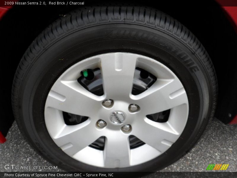Red Brick / Charcoal 2009 Nissan Sentra 2.0