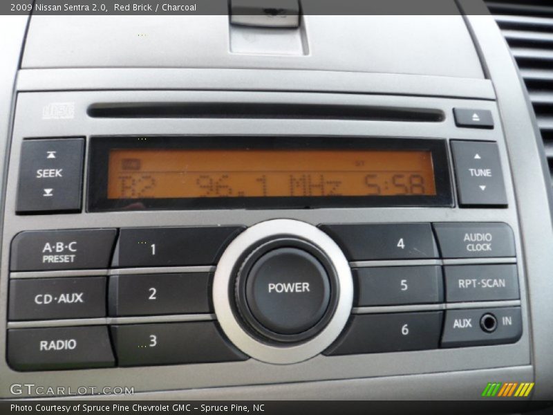 Red Brick / Charcoal 2009 Nissan Sentra 2.0