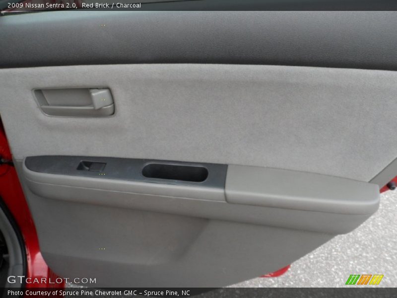 Red Brick / Charcoal 2009 Nissan Sentra 2.0