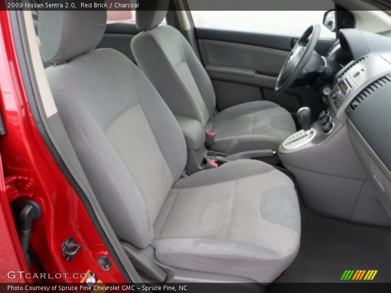 Red Brick / Charcoal 2009 Nissan Sentra 2.0