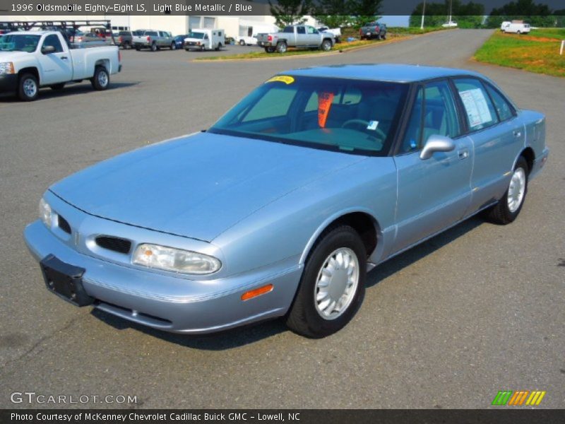 Front 3/4 View of 1996 Eighty-Eight LS