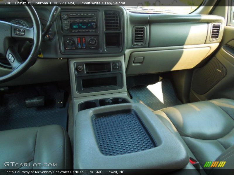 Summit White / Tan/Neutral 2005 Chevrolet Suburban 1500 Z71 4x4