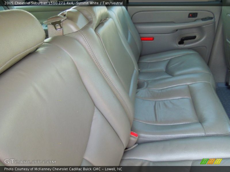 Summit White / Tan/Neutral 2005 Chevrolet Suburban 1500 Z71 4x4